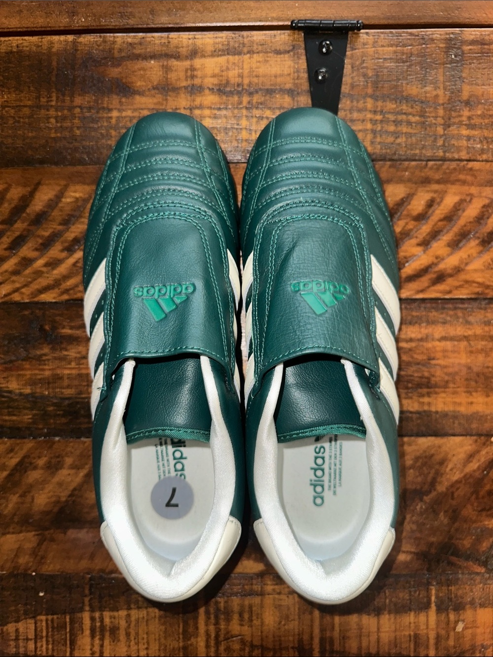 adidas Originals Taekwondo Slip On Shoes Collegiate Green White Size 7 NWOB - Picture 3 of 6